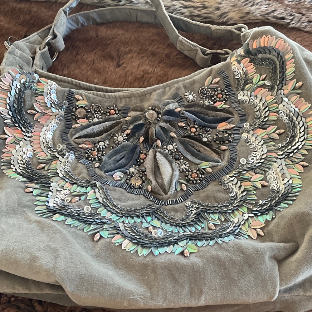 NEW GRAY VELVET BEADED BAG ACCESSORIZE, large bag